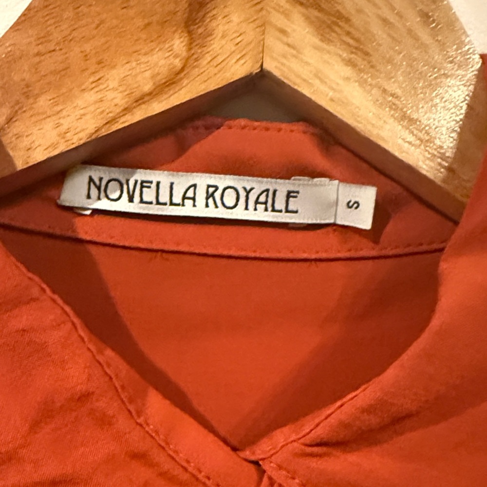 Novella Royale Terracotta Ruffle Top - Picture 2 of 6
